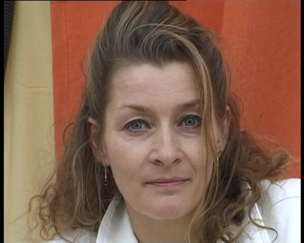 YOUR FIRST PORN: Saskia Geile dildofotze - Saskia caliente consolador en el coño