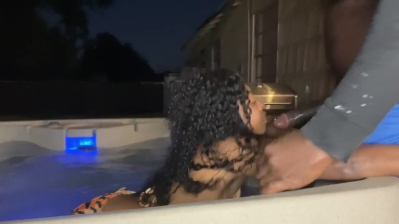 Fijii pornbox: हॉट हब में मेरे बॉयफ्रेंड की सबसे अच्छी दोस्त को चूसना l मेरे बॉयफ्रेंड को पता नहीं है