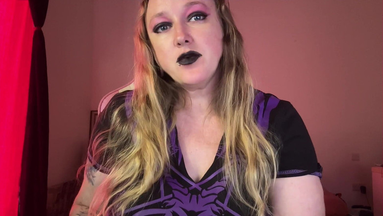 Kisicaxx: Goth Girl's Satanic Deal