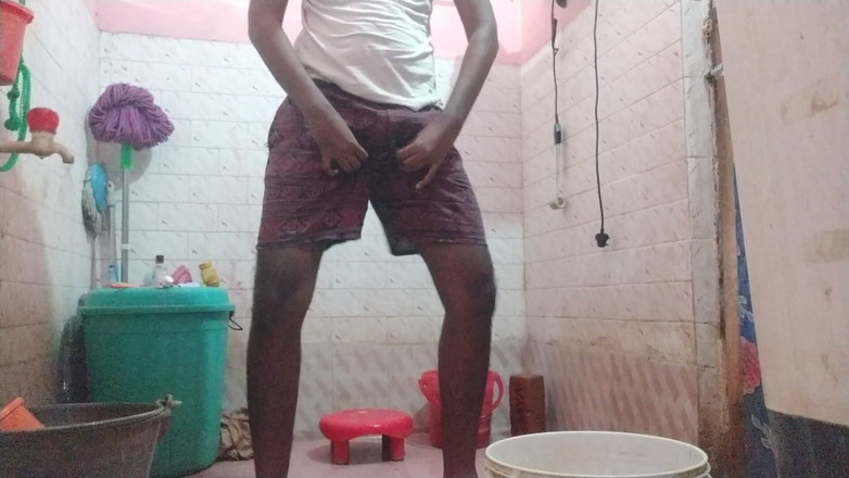 Tamil 10 inches BBC: BBC Tamil10inchs keras di air yang sangat dingin!