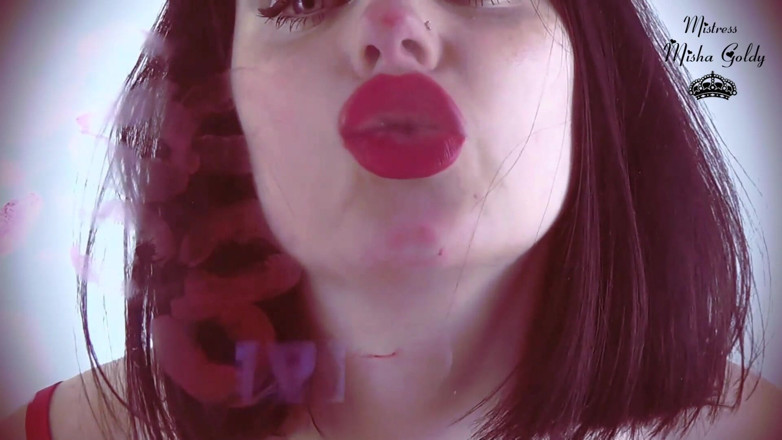 Goddess Misha Goldy: Sensuella röda kyssar