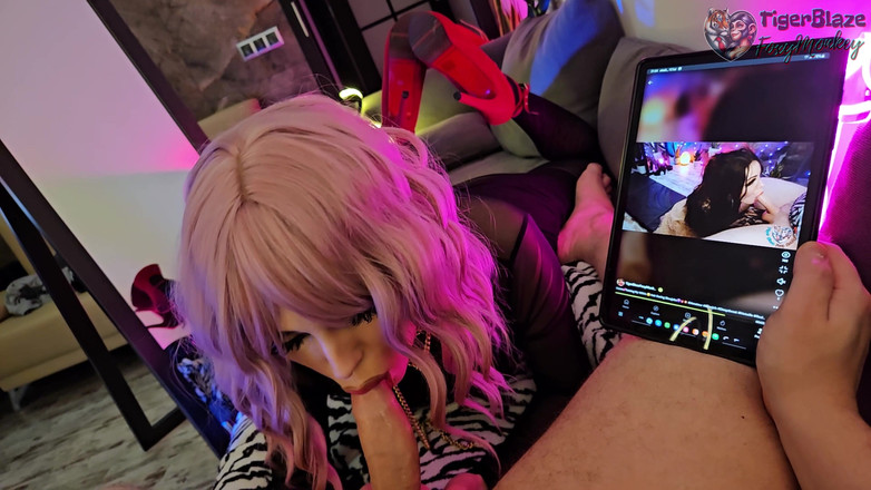 TigerBlazeFoxyMonkey: Se Puso Una Peluca Rosa, Le Hice Una Sesión De...