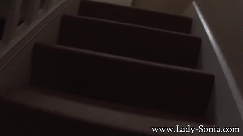 Lady Sonia: Suri rumah tanpa kondom