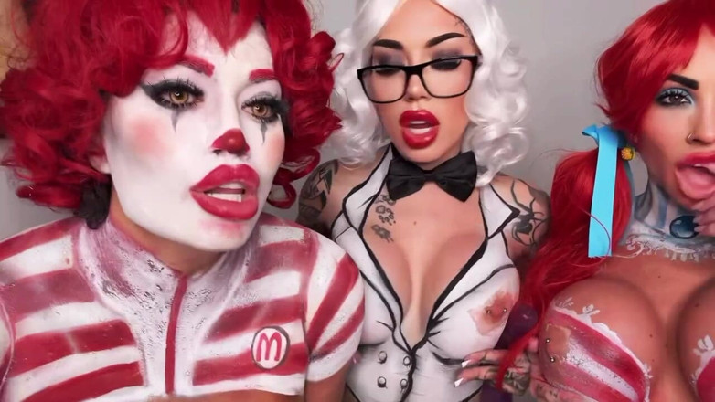 Lacey Jayne Official: Halloween Dildo JOI dengan kawan-kawan