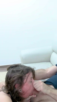 Dominator Finisce Di Scopare Il Sedere Del Sottomesso in Modo Hardcore