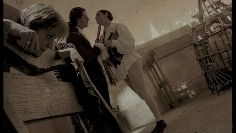 Inthe MILF room: 촛불 빛에서 케이지와 섹스에 제출