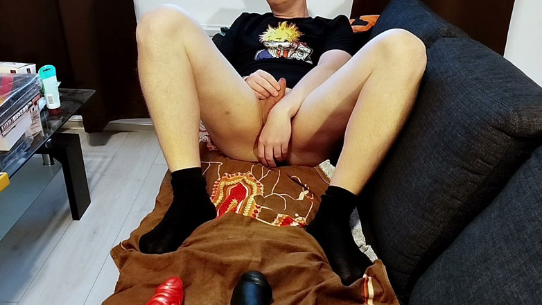 ShiroiHenjin: Nerd boi obtiene un poco de ejercicio de equitación en...