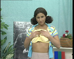 YOUR FIRST PORN: Suesse muschi gina mit Morgendlichem orgasmus - süße muschi gina mit...