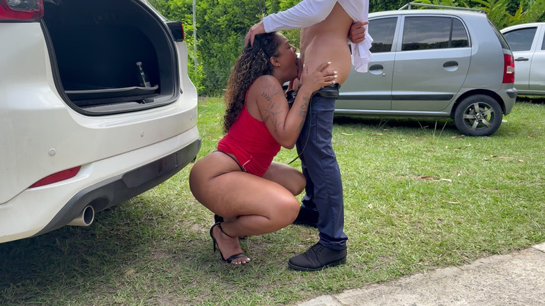 Zack whiter: Bella milf ebano con culo grosso cavalca un cazzo enorme...