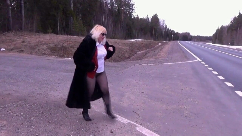 Nylon-Heels: Style d'affaires, manteau de fourrure au walk-in