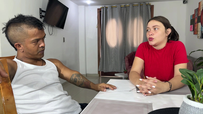 Julianaburning: सींग का बना हुआ छोटा बौना दुखी है कि उसकी प्रेमिका ने उसे छोड़ दिया, इसलिए वह अपने सेक्सी पड़ोसी को उसे चोदने देकर उसे आराम देने के लिए बुलाता है