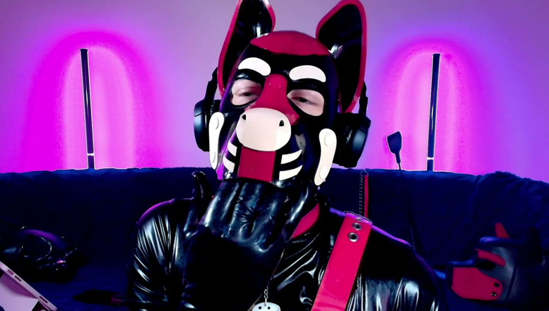 Alex GoodBoy: Good Boy Teases with Creamy Finger Touch