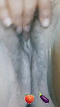 Maid Pussy Rubbing by House Owner in Bathroom