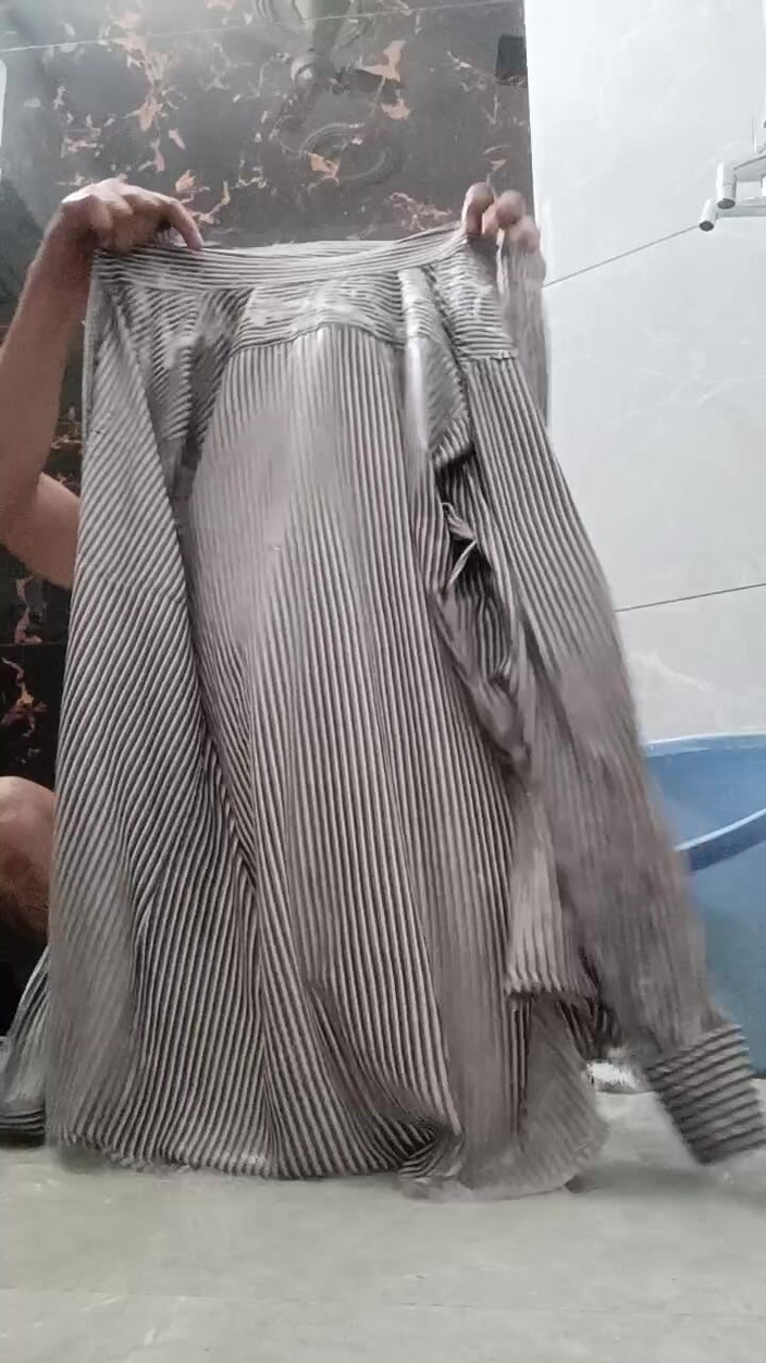 Rajasthani-old-lover: Người đàn ông Ấn Độ trong phòng tắm