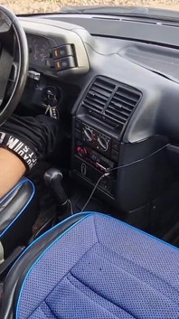 Hot Cruise a futut public gaura strâmtă a unui tânăr student în toamna rece