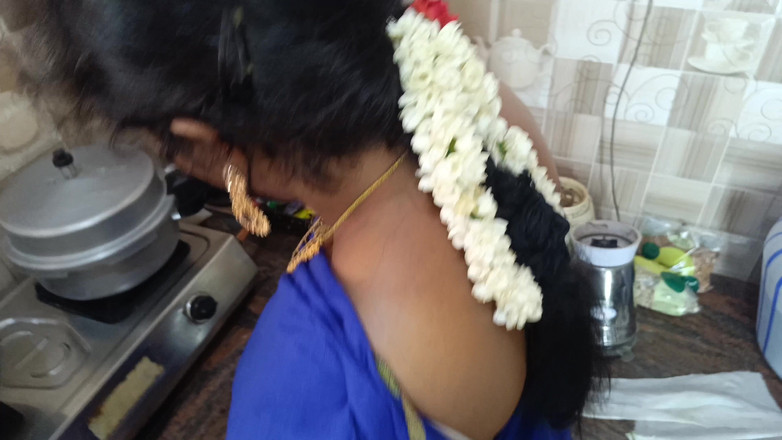 Inba: Dona de casa e empregada em sexo a três na...