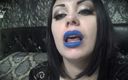 Goddess Misha Goldy: Yeni #lipstickfetish ve #vorefetish video önizlemem: Dudaklarım için 5 collor ve gummy bears vore