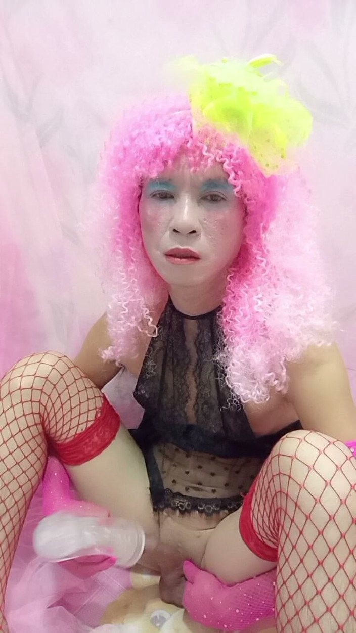 nguyen dang thien tri: 섹시한 옷을 입은 Oanh Le Transgender 포르노 자지