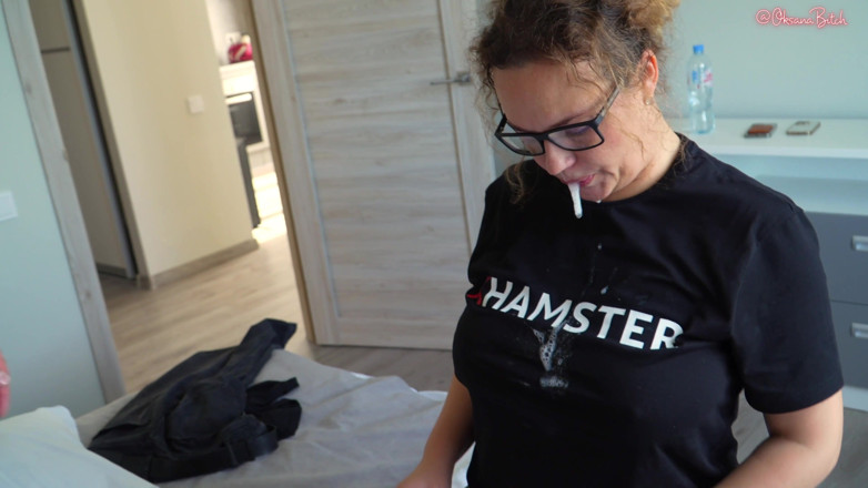 Oksana_Katysheva: Xhamster'dan gelen hediye çok harika! Fotoğrafçı sadece resimlerimi çekmedi, aynı zamanda beni...