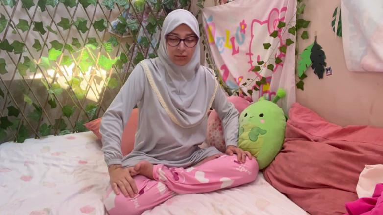 lanalovacutie: Yoga-in-hijab-day-17