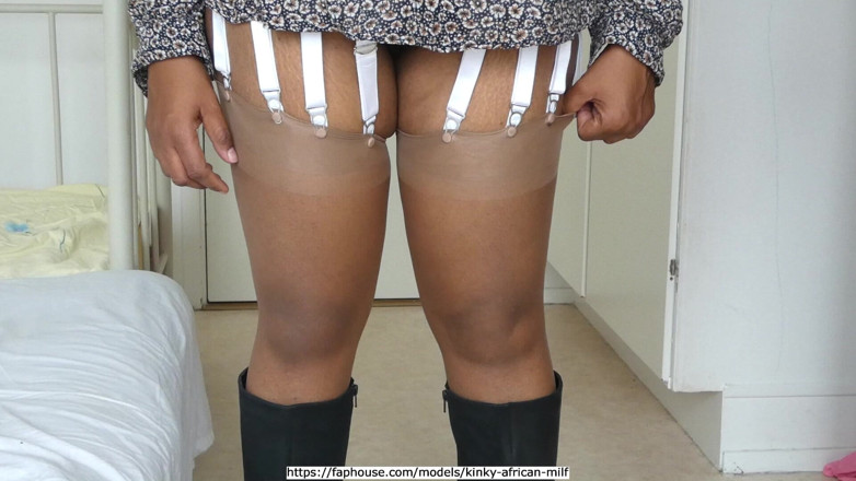 Kinky African MILF: -машина і анальна любов, частина 1