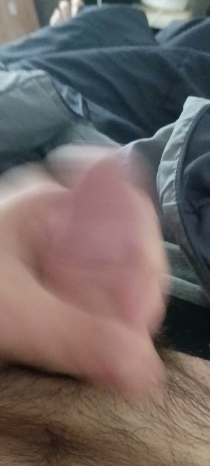 BigpizzaJoe: Aburrida en la cama