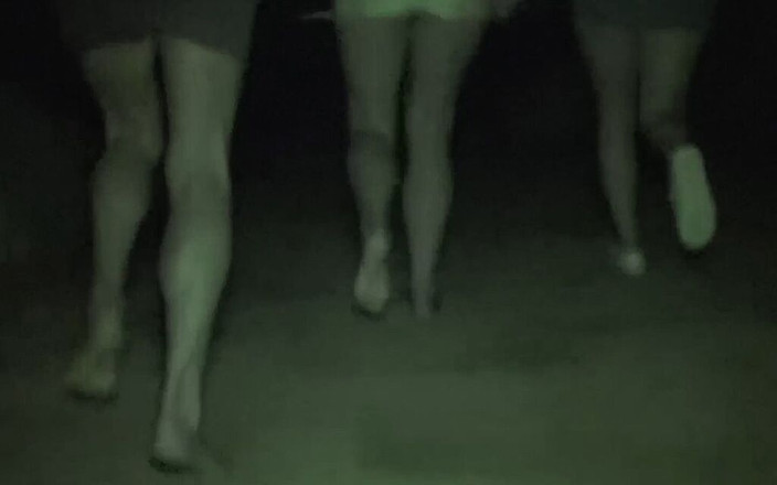 Emma Secret: 저주받은 핀카! - 저주에 맞서는 섹스!