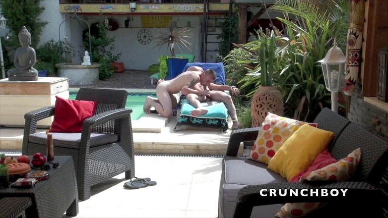 Crunch Boy: Fucked by the straight Guillaume Wayne in the swimming pool.