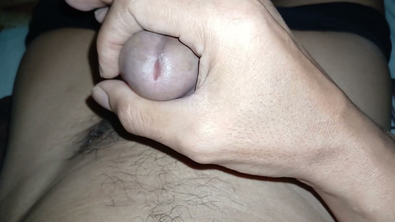 LunaDesire: Teen Masturbates Until She Squirts Thick