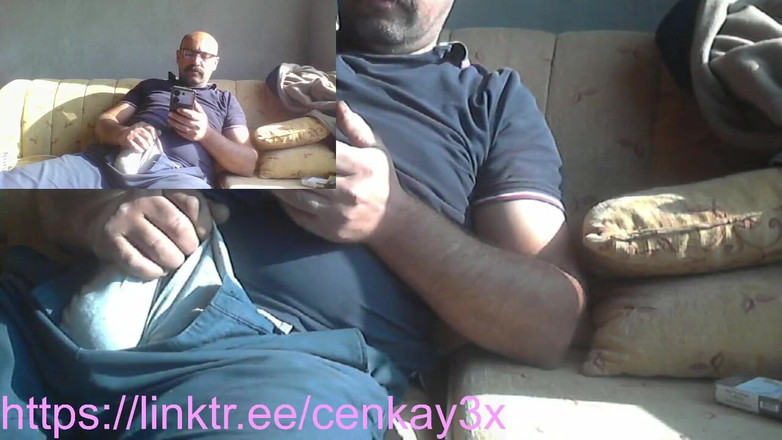 CenkAy: Ayah berada di udara