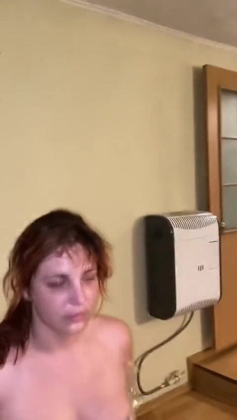 Elena917: Tits punishment with thumbtacks while sitting on the anal but...