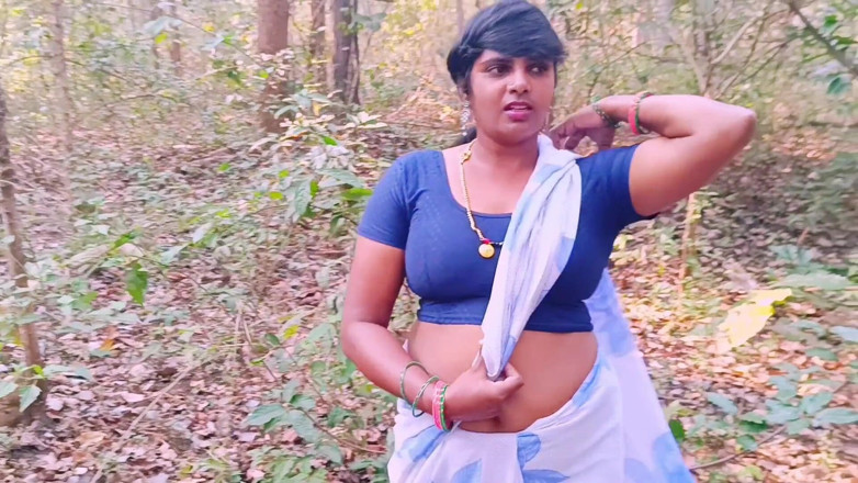 Telugu honey lips: Desi outdoor jungle jebanie. Macocha i pasierb hardcore ruchają się...