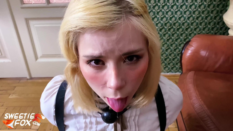 Sweetie Fox: Bondage babe deepthroat y hardcore coño A la mierda - corrida...