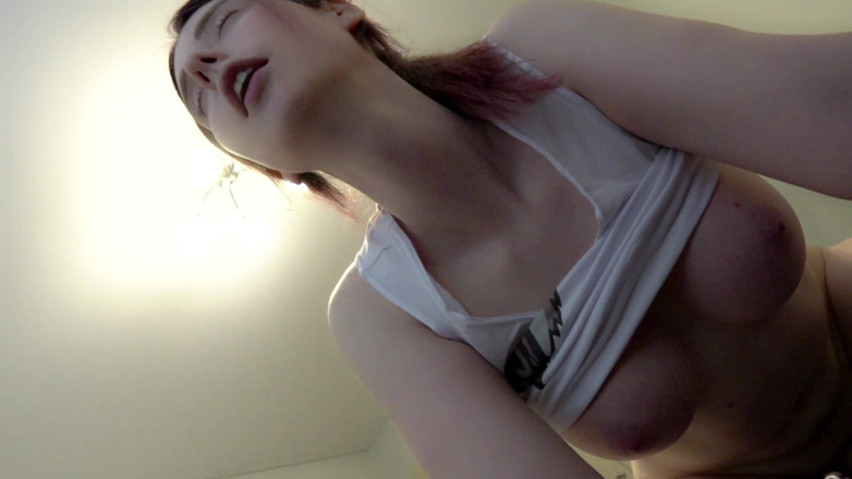 AcrylicCloud: Hooters garson oda arkadaşı