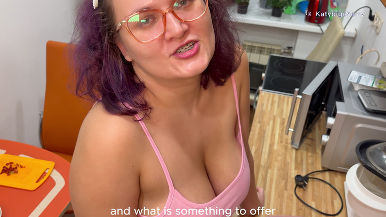 Katybigcherry: Non venire nella mia figa, fratellastro! Il fratellastro ha aiutato...