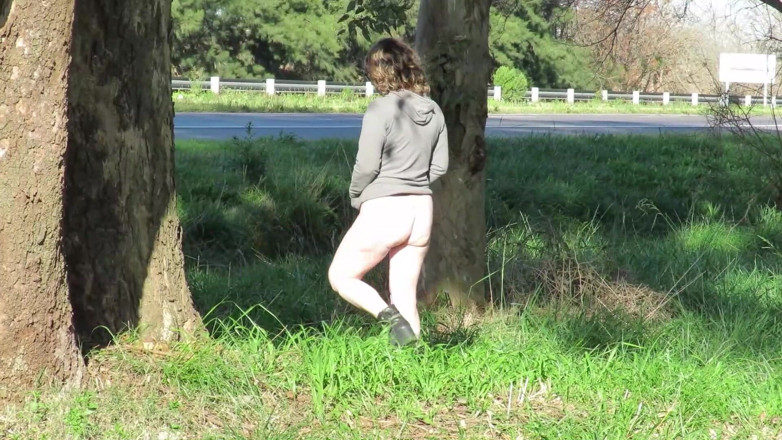 Milfcamsex: Patricia di pinggir jalan tol