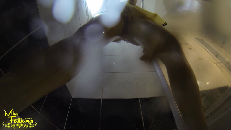 Miss_Fetilicious: POV mijando em você no chuveiro