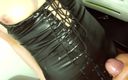 Leather Nia: 机の上の急ごしらえと大きなザーメンに私のラテックスドレス