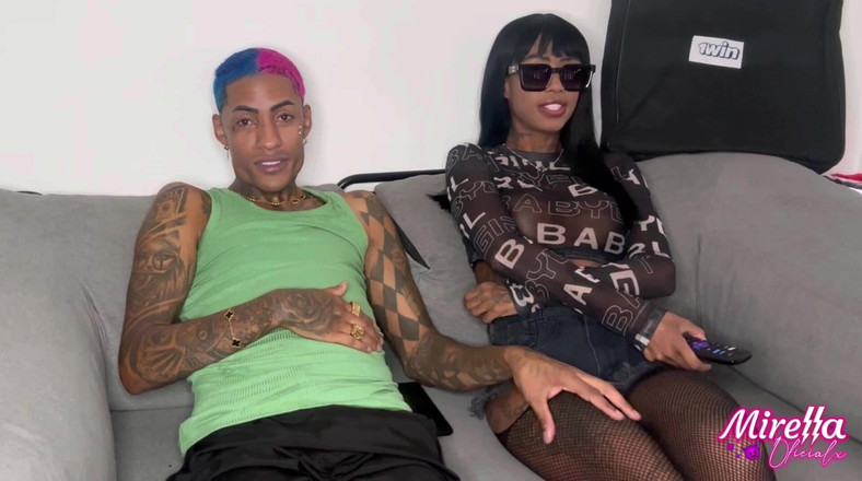 Mirellaoficialx: Arkadaşım her ziyarete geldiğinde değişmiyor, bazıları var