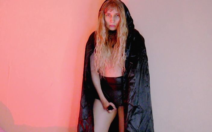 Nicolette69w: Halloween 24