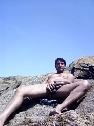 Boy top Amador: Am strand masturbieren