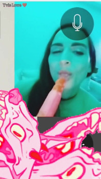 Solo Brunette Live Stream