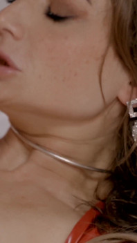 Sexo sensual com a enfermeira pervertida Sarah Sultry