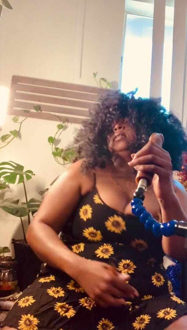 Owie Gold: Rock the mic like Shelby said