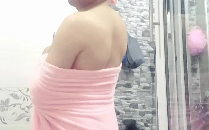 Mimoukaba: Gay Mimoukaba