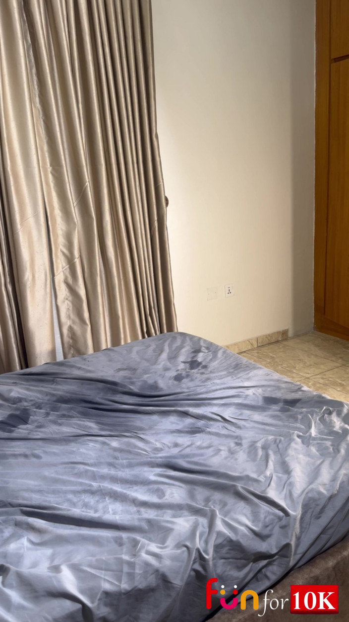 Funfor10k gay videos: Dreier mit großem schwanz unten