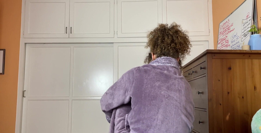 VibeWithMommy: Stiefmoeder wil zich neukbaar voelen! dus ga ik de kamer...