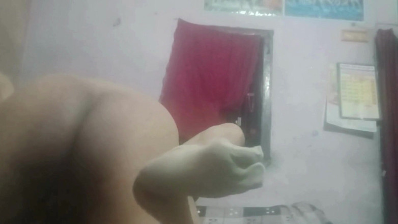 Pinki Bhabhi 69: Kocam göreve gittikten sonra eski erkek arkadaşımı eve çağırdım ve onunla...