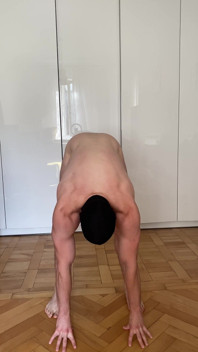 Morning Workout Without Clothes for Energy and a Little Attention