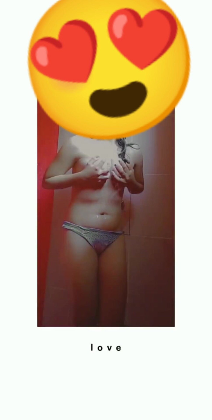 Eatrella j: Jovencita bailando caliente parte 2